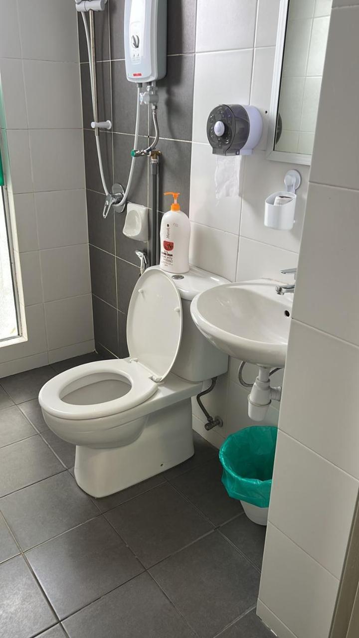 Sweet Homestay 3Rm @ Penthouse Apartment In Brinchang Exteriör bild